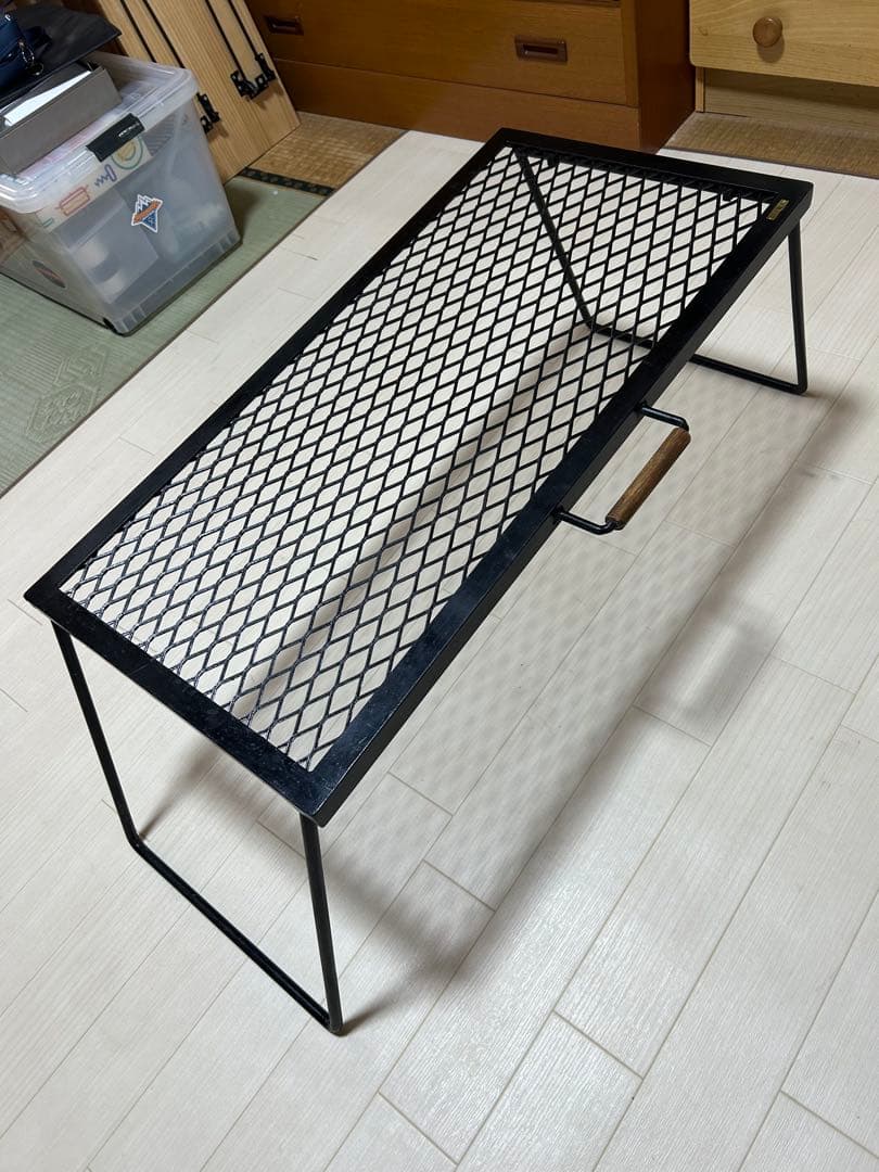 サンゾー工務店より大き目無骨アイアンテーブル