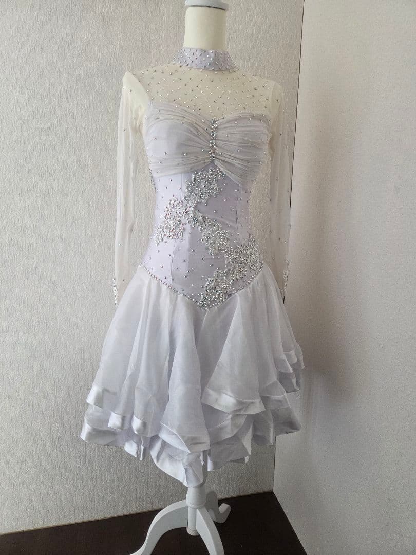 ラテンドレス 社交ダンス ホワイト スワロフスキー