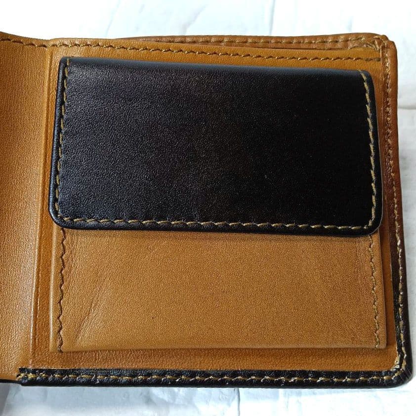 2145 MOTHERHOUSE マザーハウス 2つ折り財布 牛革