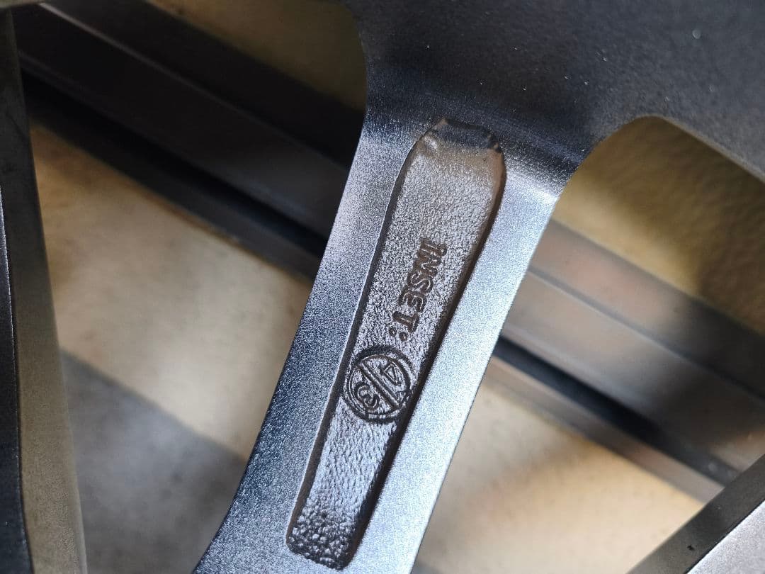 引き取り歓迎割引225/45 R18インチ スタッドレスタイヤ ホイール セダン