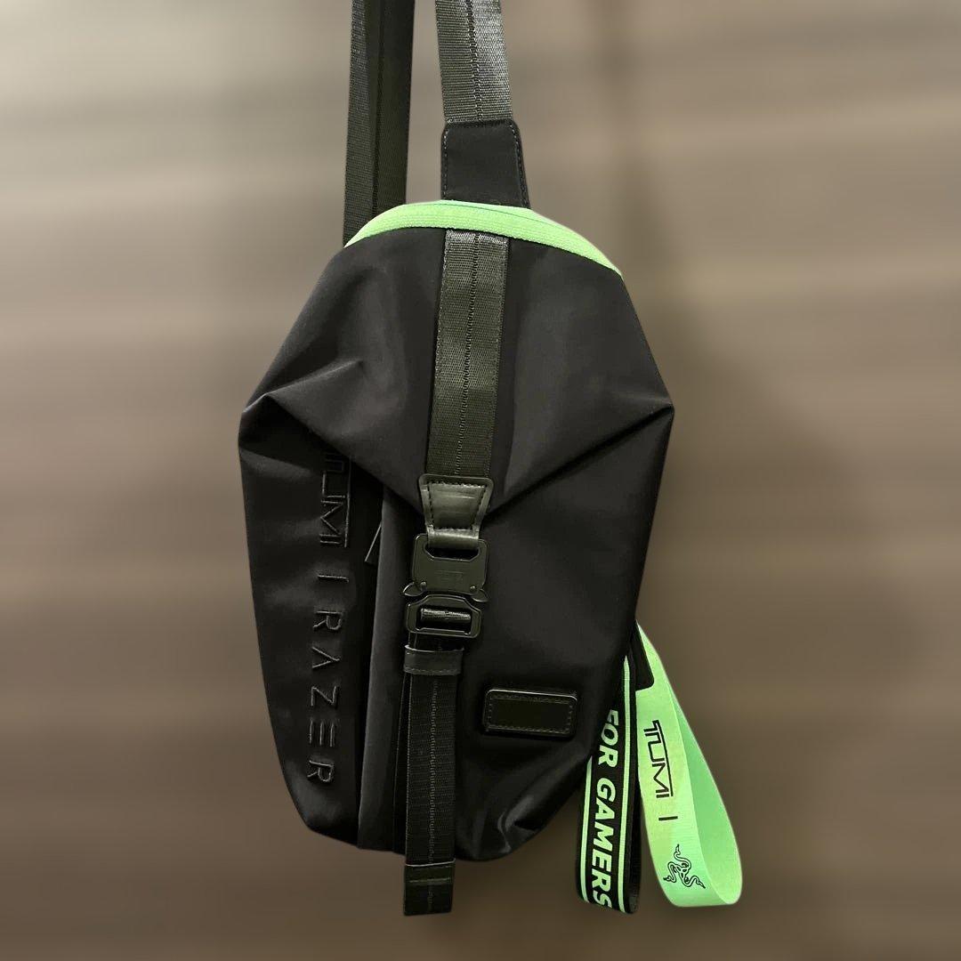 TUMI RAZER ボーズマン　スリングボディバック