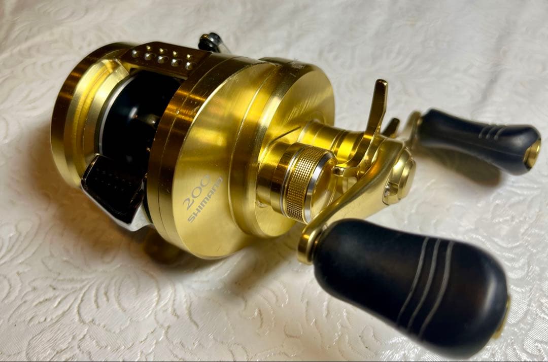 美品！　シマノ　14 カルカッタ　コンクエスト200 綺麗です！