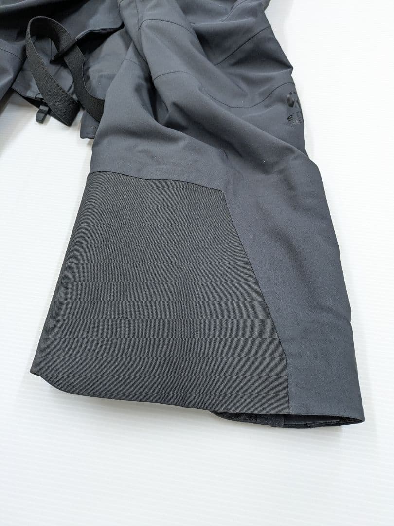 ノースフェイス　エーキャド　フューチャーライト　ビブパンツ