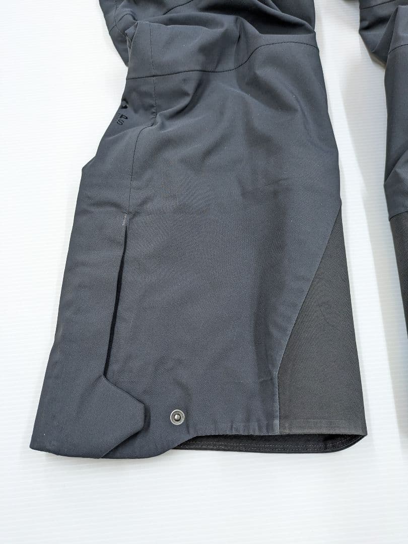 ノースフェイス　エーキャド　フューチャーライト　ビブパンツ