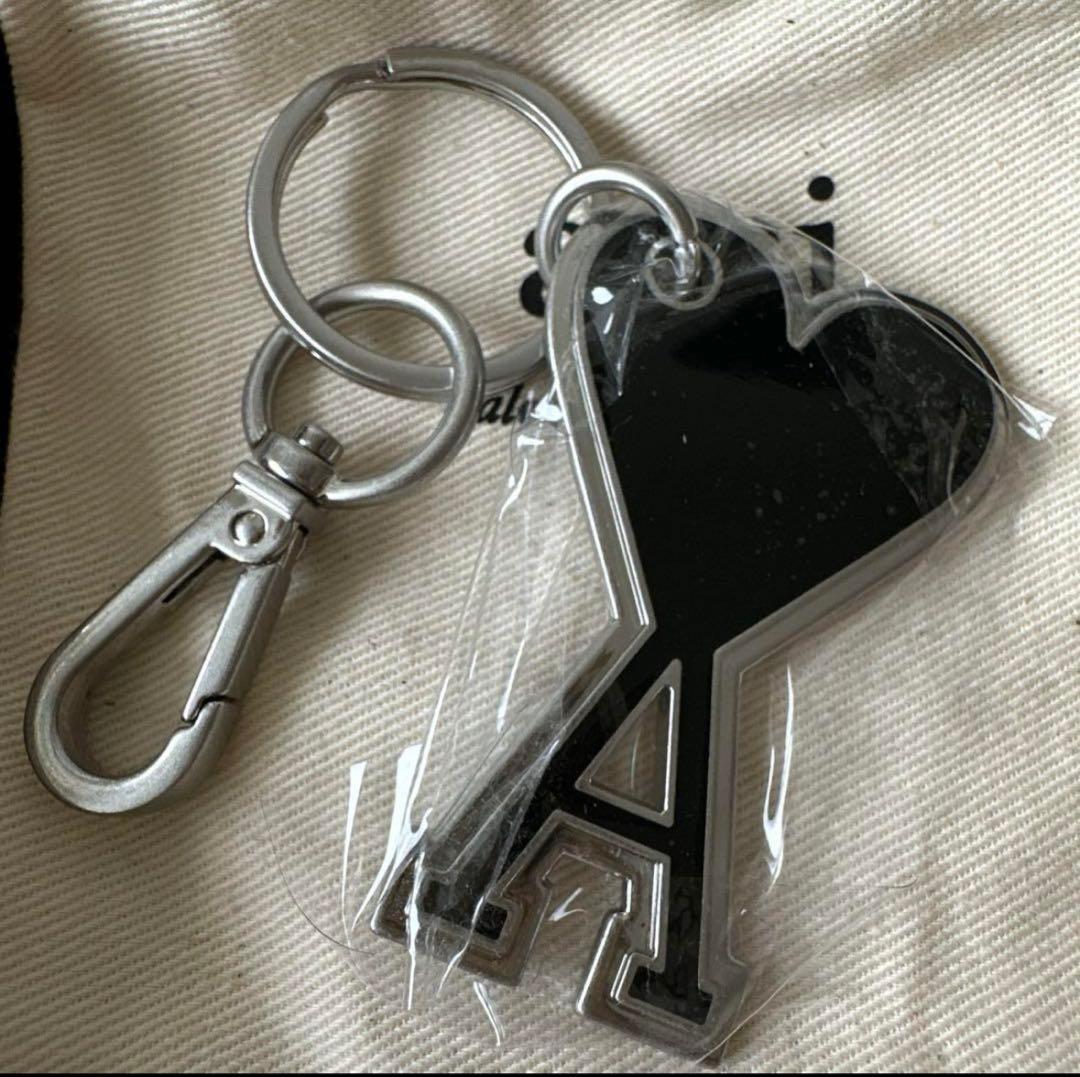 期間限定値下げ！新品 AMI キーリング ブラック
