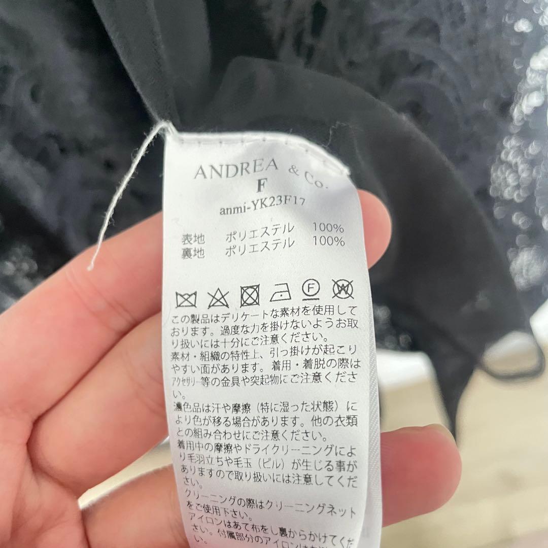 ANDREA & Co. ブラックレースロングコート