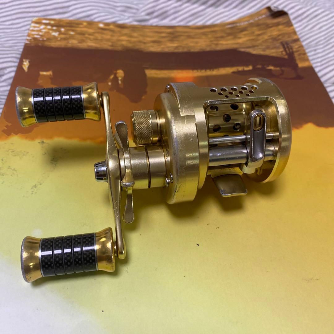 シマノ　04 カルカッタコンクエスト　50 中古品 最終値引き
