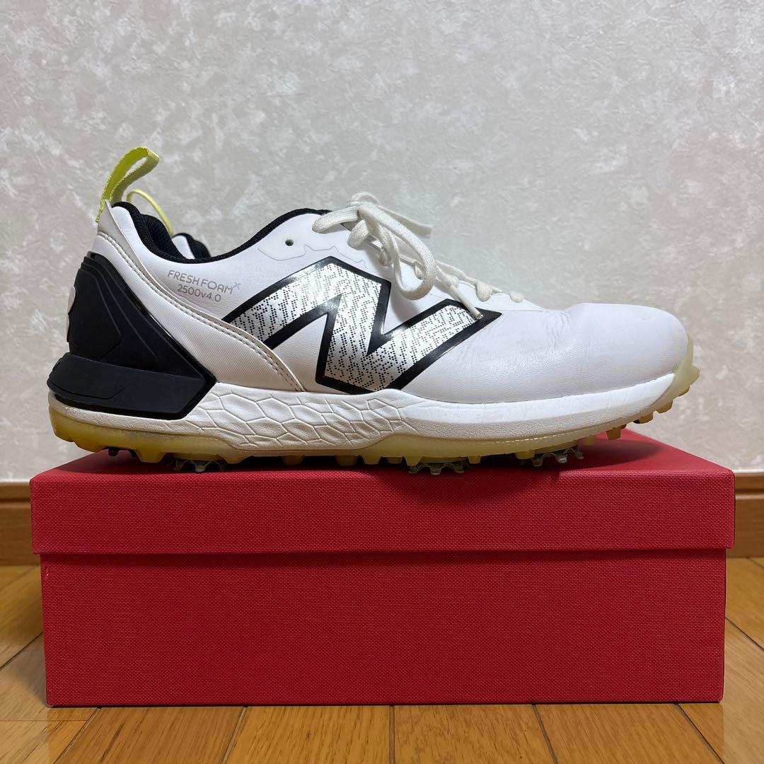 シューズ(男性用) New Balance UG2500 WHITE/BLACK(B4)