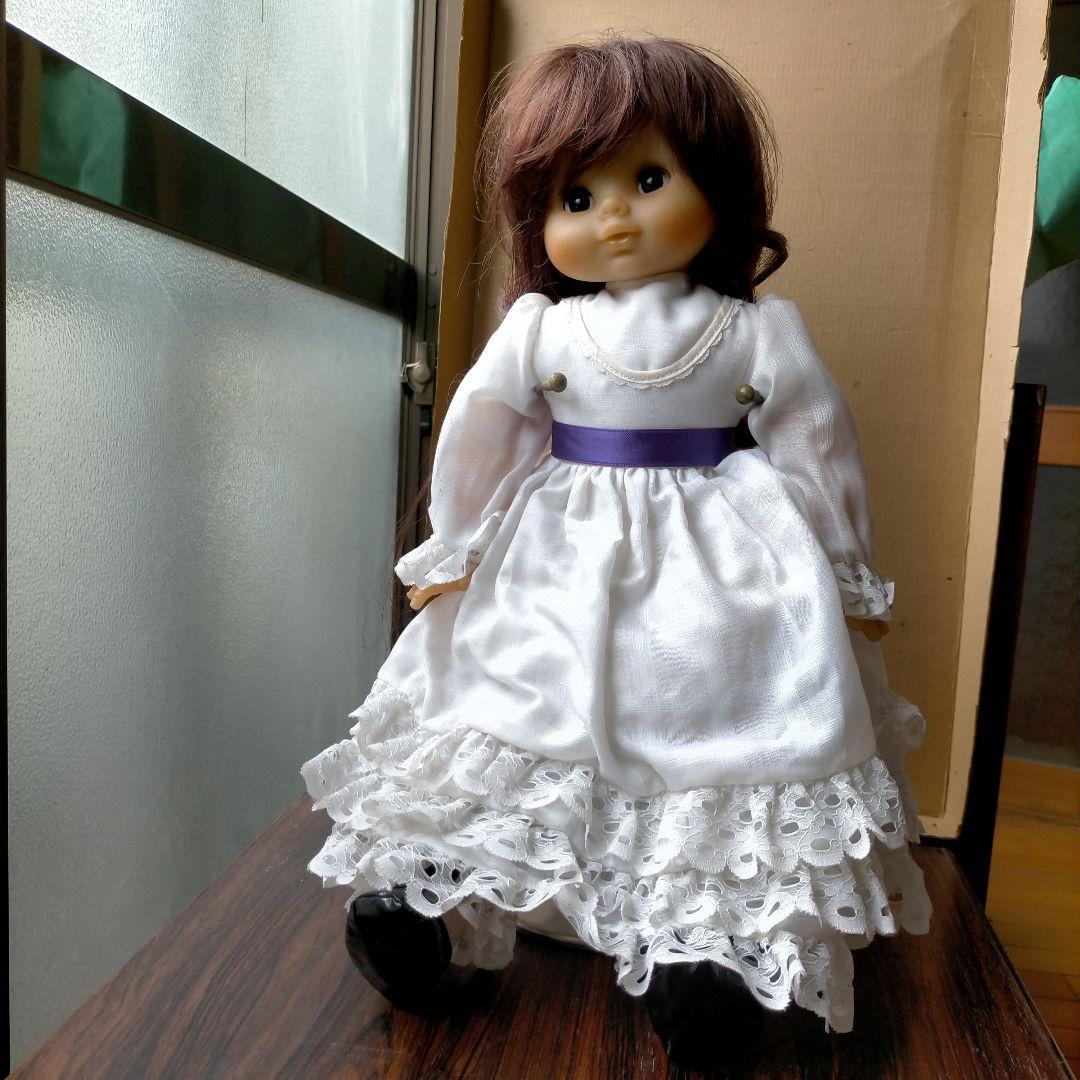 スリーピングアイ　フランス製人形　ビンテージ