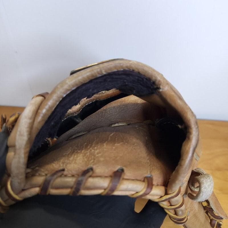 ZETT ゼット ネオステイタス 人気 シリコンラベル 限定品 軟式グローブ