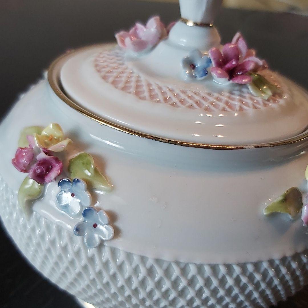 Moga モガ 新品 ボンボニエール ハンドメイド 編み皿 カットワーク 希少