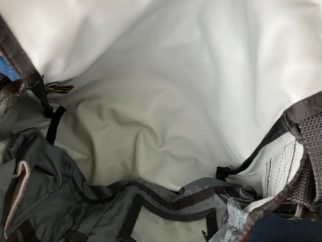 【新品】TIMBUK2 メッセンジャーバッグ Sサイズ 旧ロゴ タグ付 エンジ