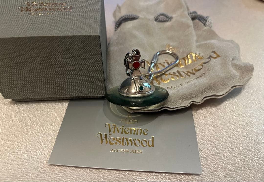 【未使用・保証書付】Vivienne Westwood オーブ キーホルダー