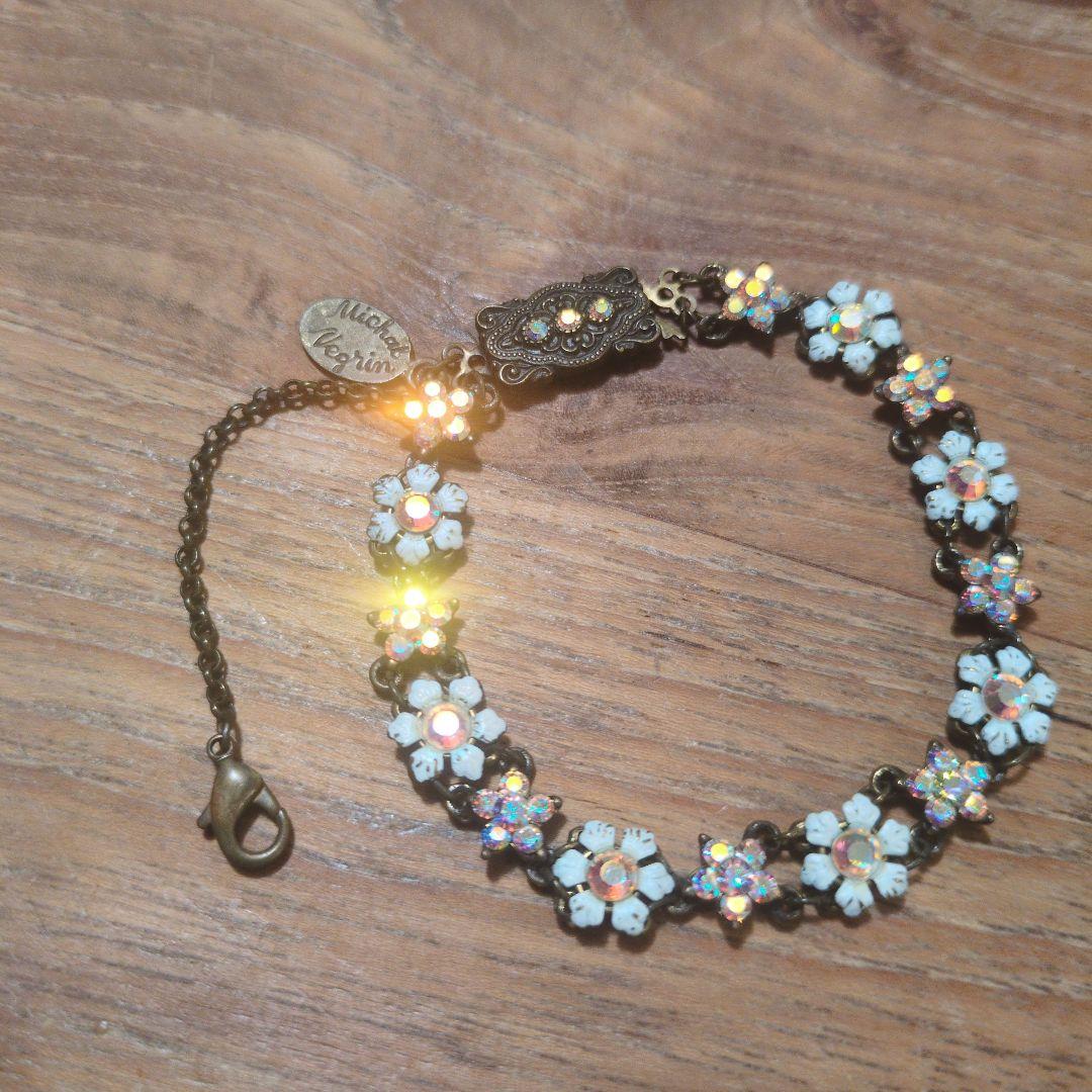 ミハエルネグリンフラワーモチーフ ブレスレット