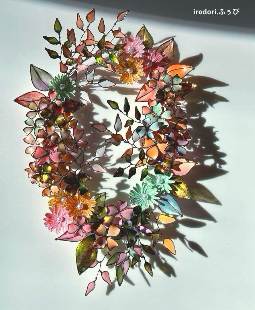 大きなオーバル型フラワーリース　ワイヤークラフト　ディップアート　壁飾り