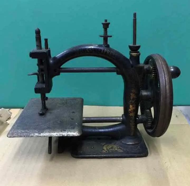 骨董品　ドイツ製　ミシン