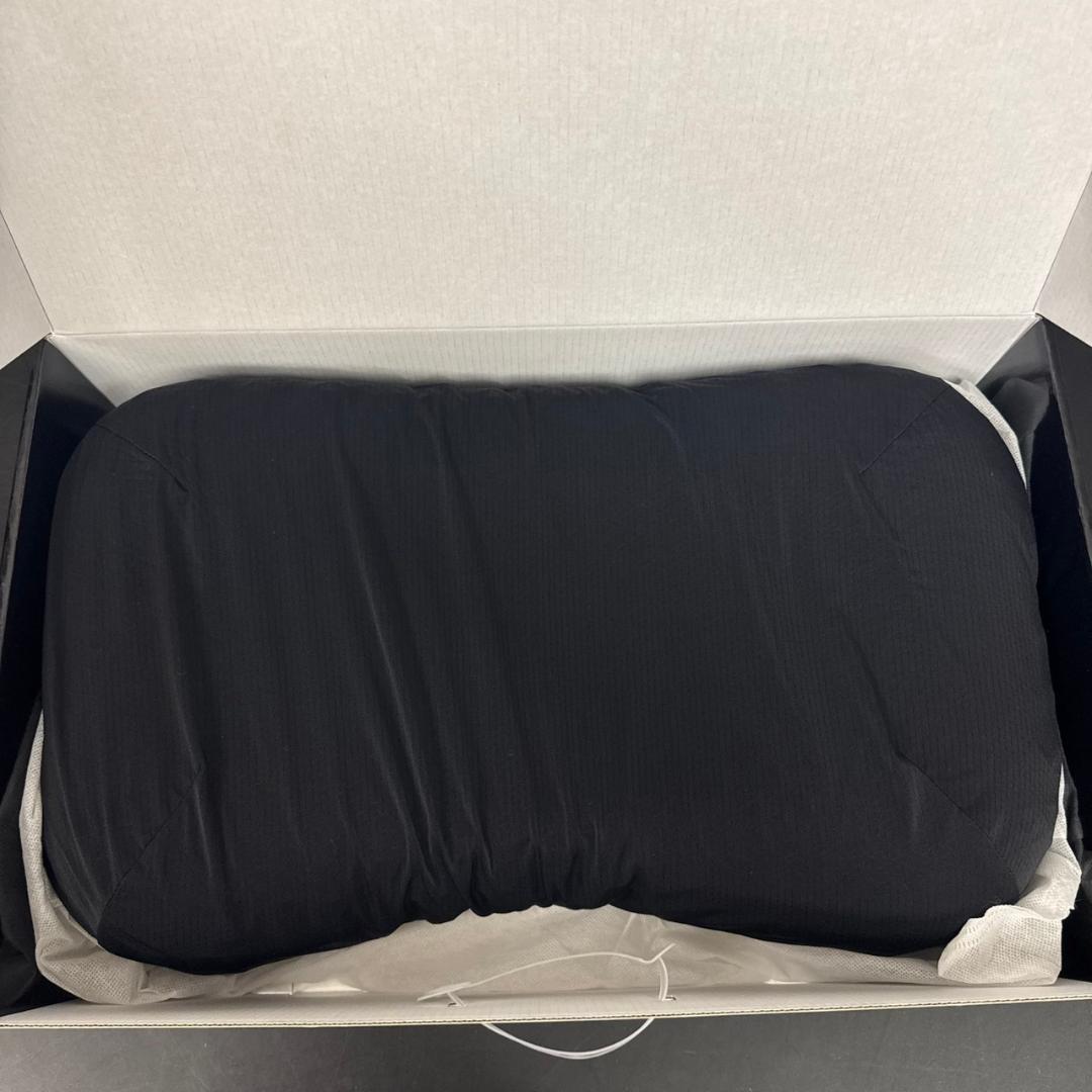 ☆未使用　ヒツジのいらない枕　-極柔-　ブラックレーベル　枕カバー付き