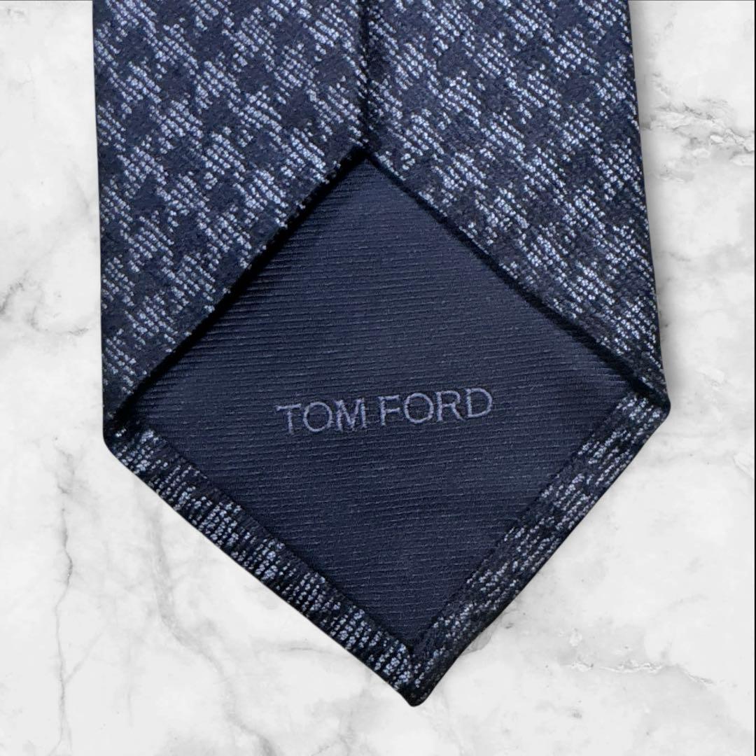 【未使用に近い】TOM FORD グレー　ブラック　千鳥格子　ネクタイ　シルク