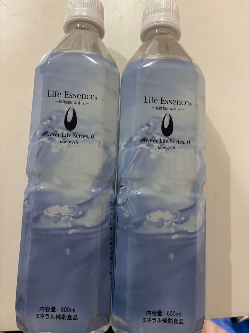 Life Essence ミネラルウォーター 600ml 2本セット！！