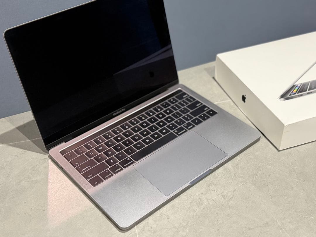 び*ど様 Apple MacBook Pro スペースグレー 本体