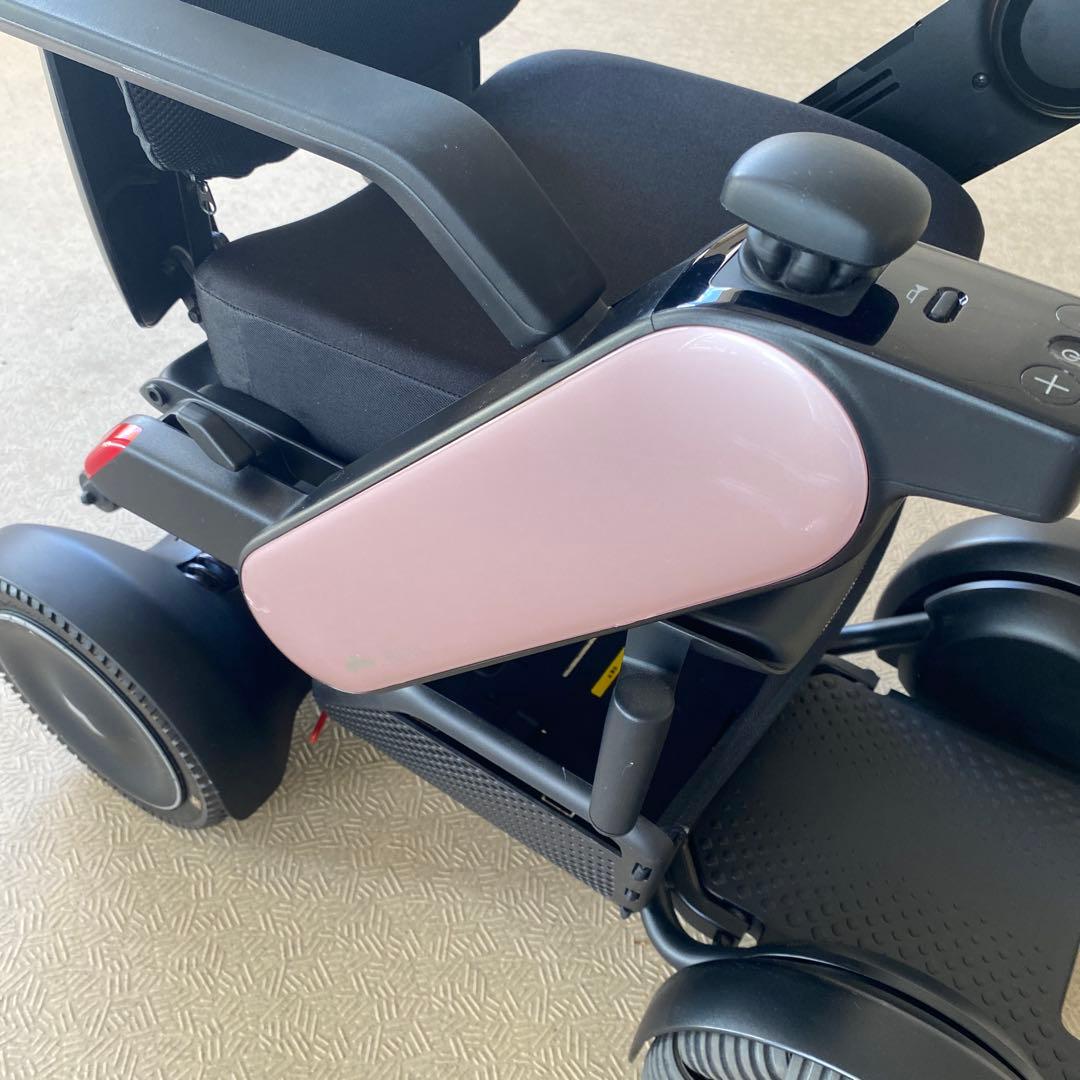 ※値下げ中！　電動車椅子　WHILL Model CK2 ピンク