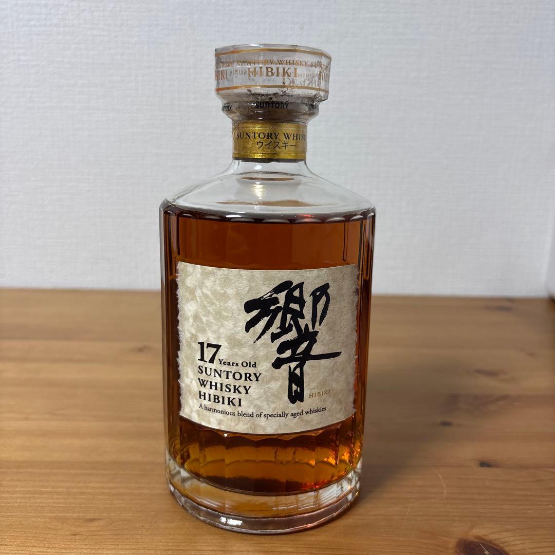 サントリーウイスキー　響17年　裏ゴールドラベル　箱無し　未開栓　終売品 ❼