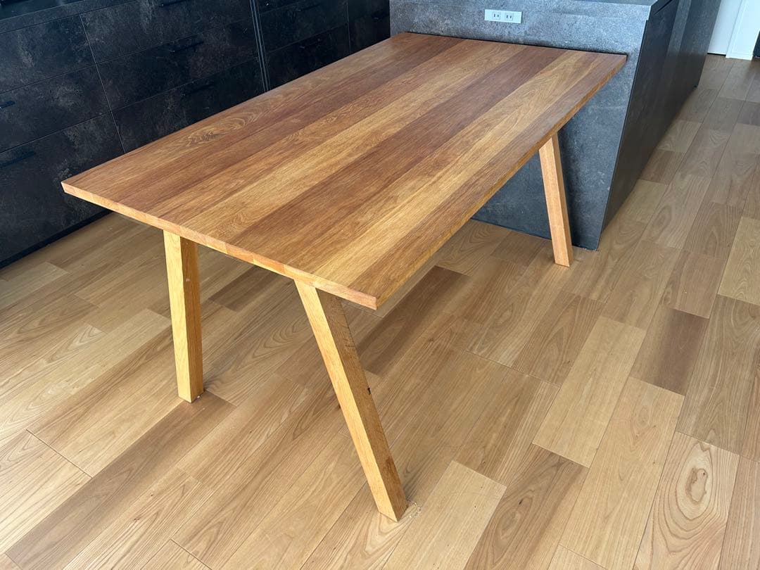 unico ELEMT（エレムト）ダイニングテーブル　4人掛け