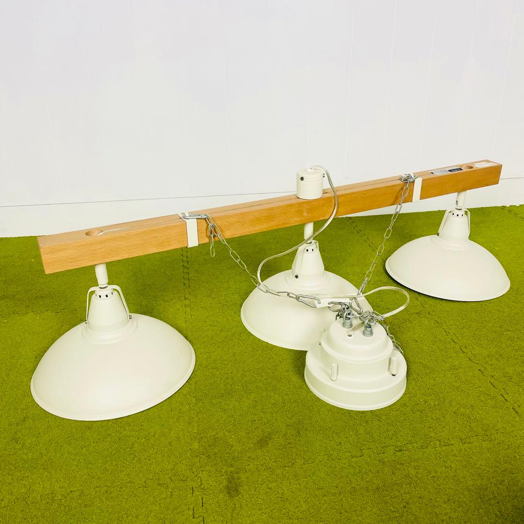 ３連ライト Varastoインターフォルム LT-8255【White】