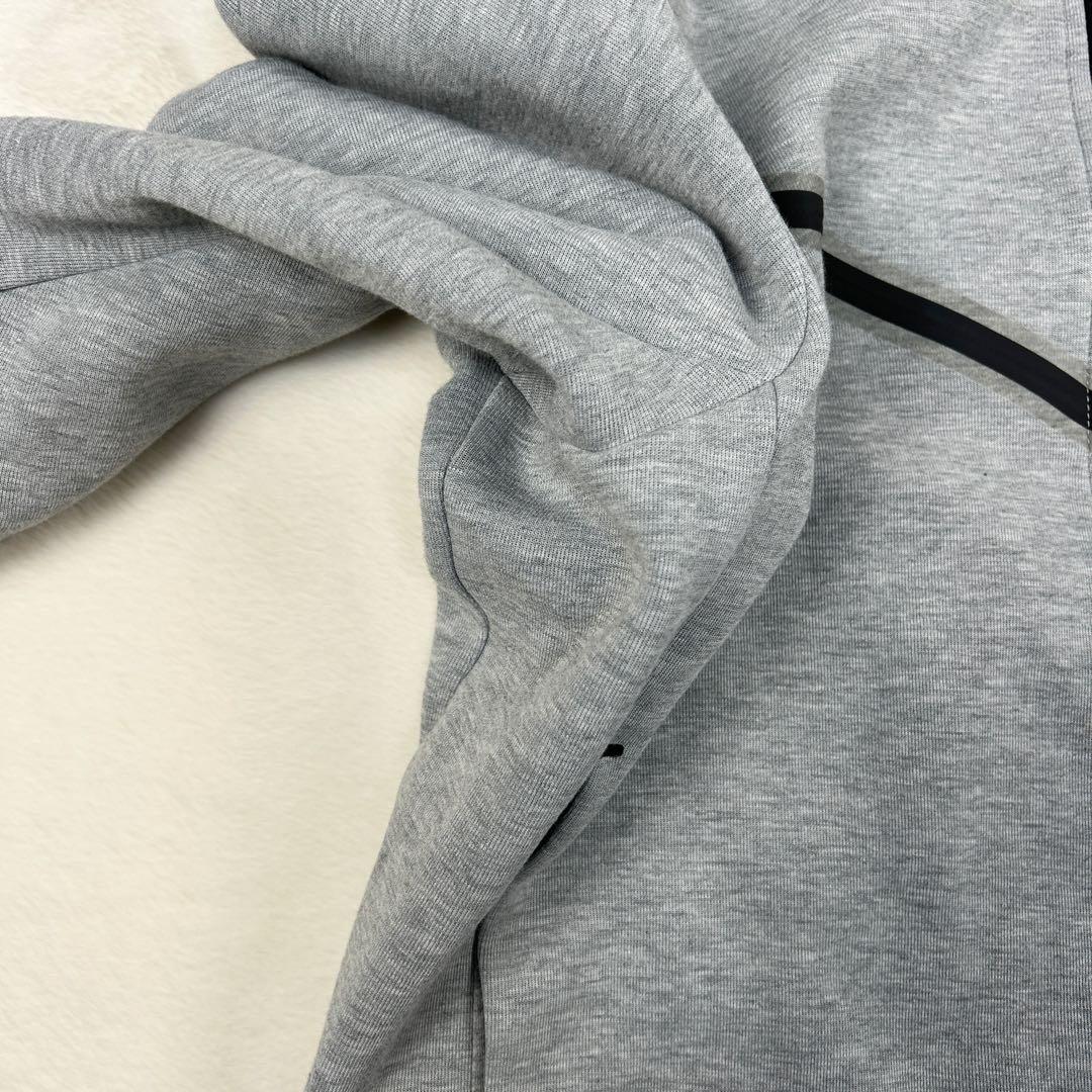 b1608【NIKE】パーカー　TECH FLEECE FULLZIP　グレー