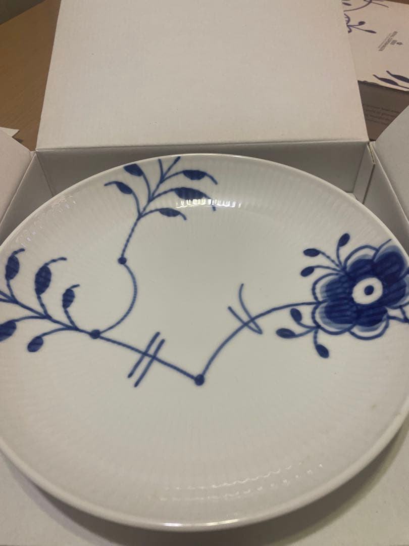 ロイヤルコペンハーゲンプレート2枚セット〜BLUE FLUTED MEGA 〜