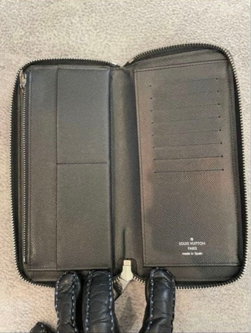 ルイヴィトン ダミエ グラフィット ヴェルティカルジッピーウォレット