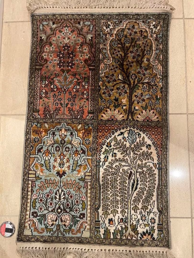 美しいデザインのラグ・カーペット、インドカシミール絨毯