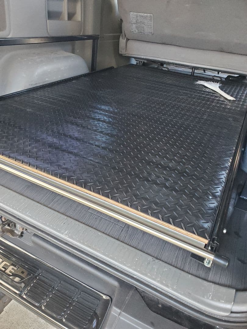 ハイエース スライドフロア スライドレール フレーム ヘルヘル様