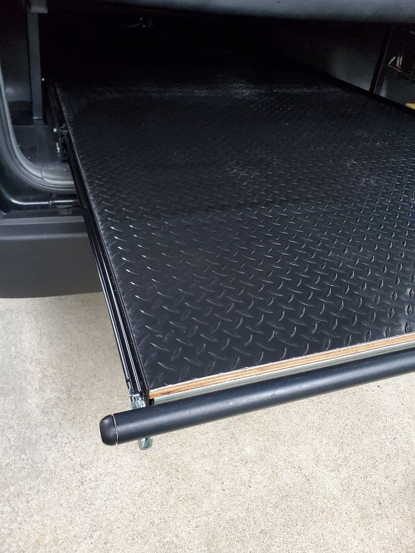 ハイエース スライドフロア スライドレール フレーム ヘルヘル様