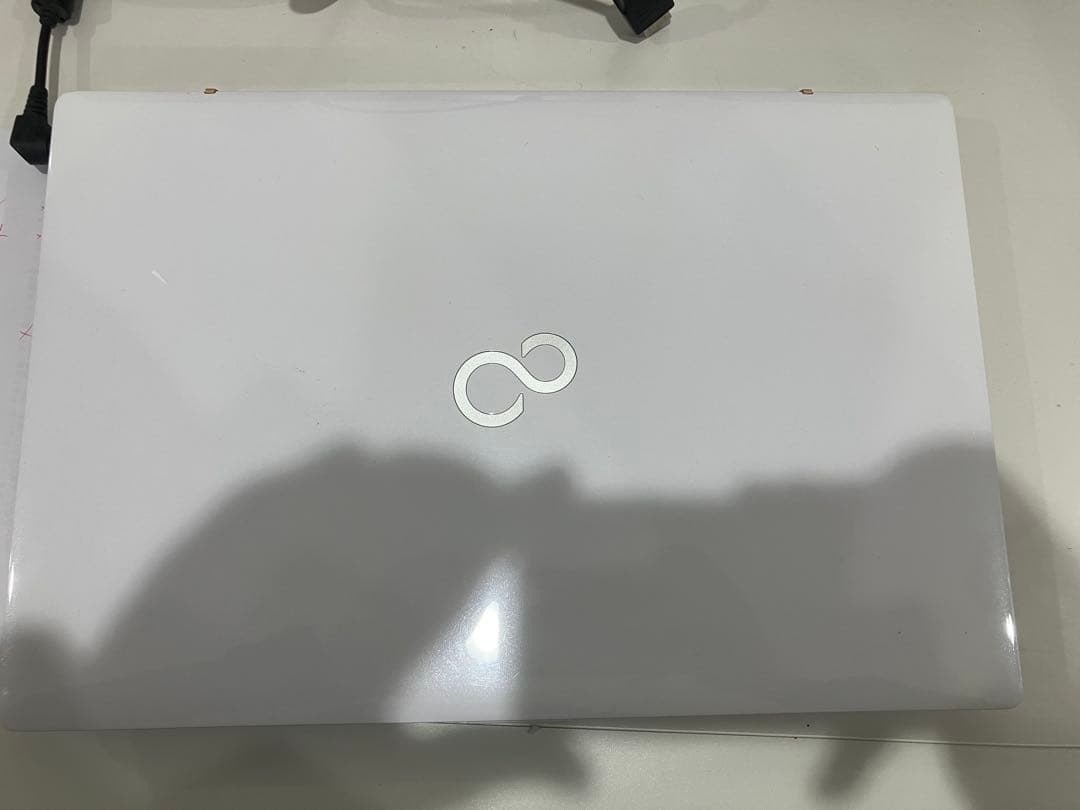 富士通 メモリ16GB LIFEBOOK AH30/D1 ホワイト win11