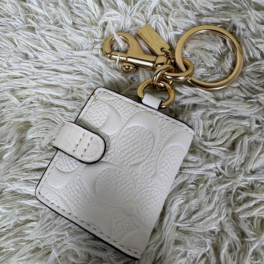 COACH コーチ キーホルダー チャーム シグネチャー フォトケース ホワイト