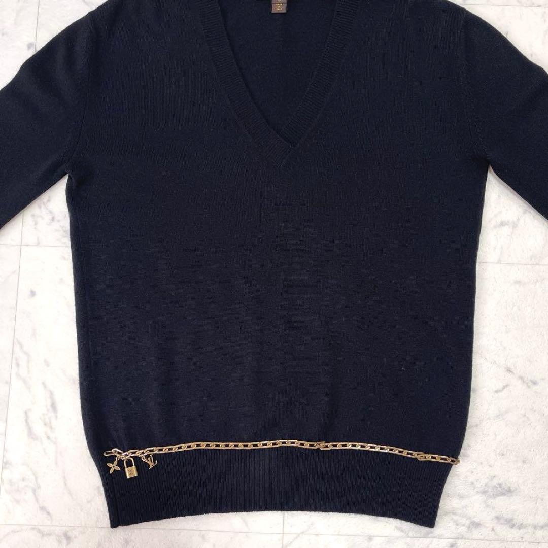 美品✨️ルイ・ヴィトン カシミヤ100% Vネックセーター S エンブレムチェーン