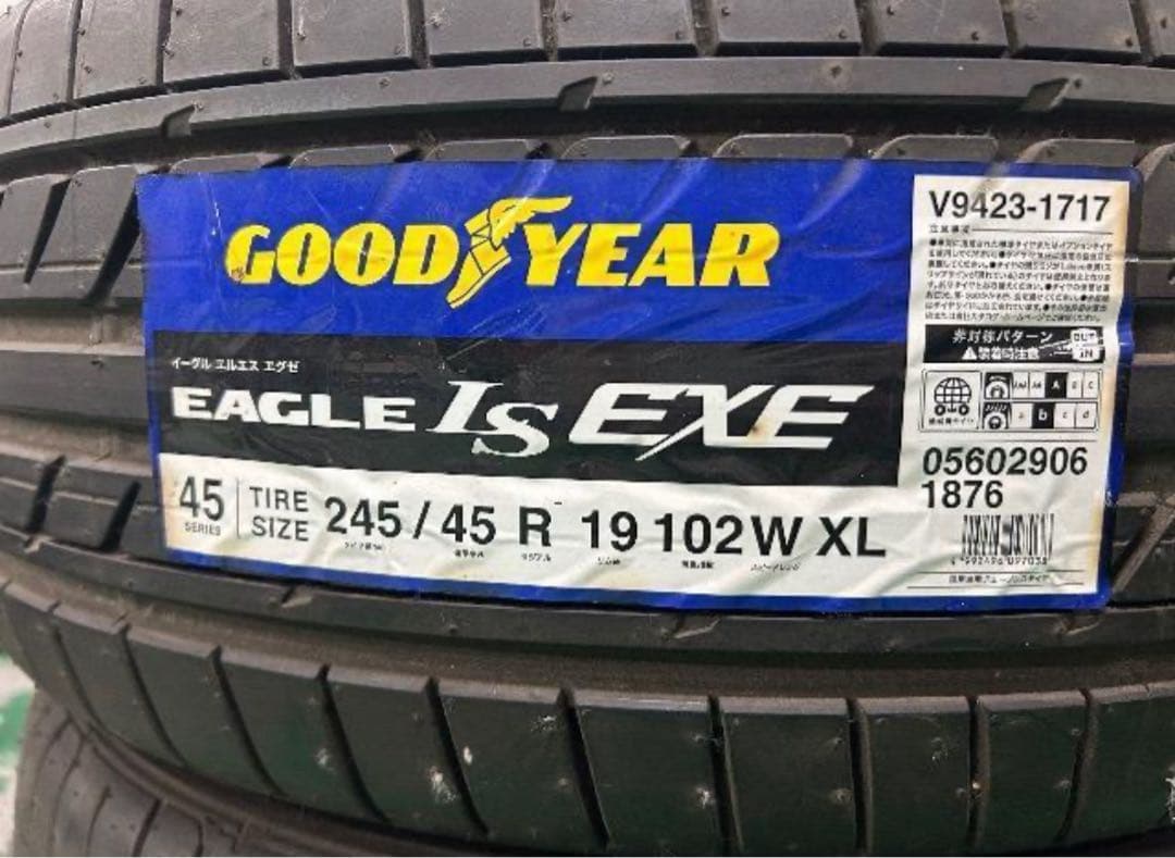 8072123)グッドイヤー新品未使用ラベル付きアウトレット245/45R19