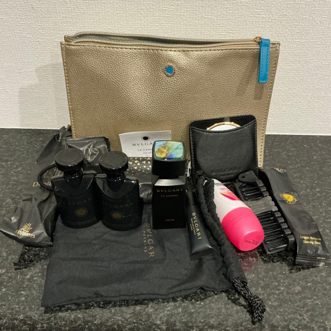 エミレーツ　ファーストクラス　アメニティ　旅行用　ポーチ　BVLGARI 女性