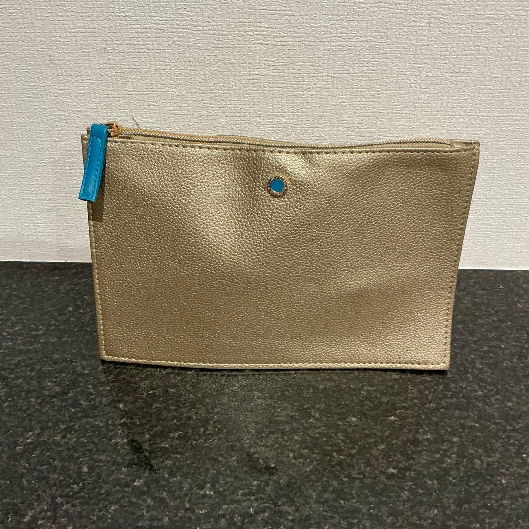 エミレーツ　ファーストクラス　アメニティ　旅行用　ポーチ　BVLGARI 女性