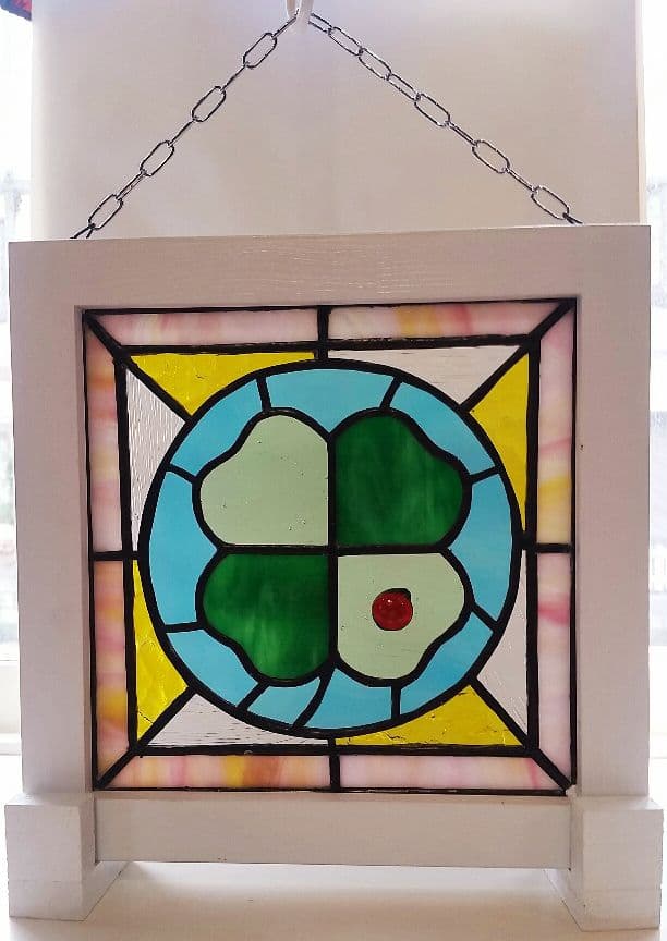 幸運を呼ぶ！　ステンドグラス製　よつばのクローバーのパネル