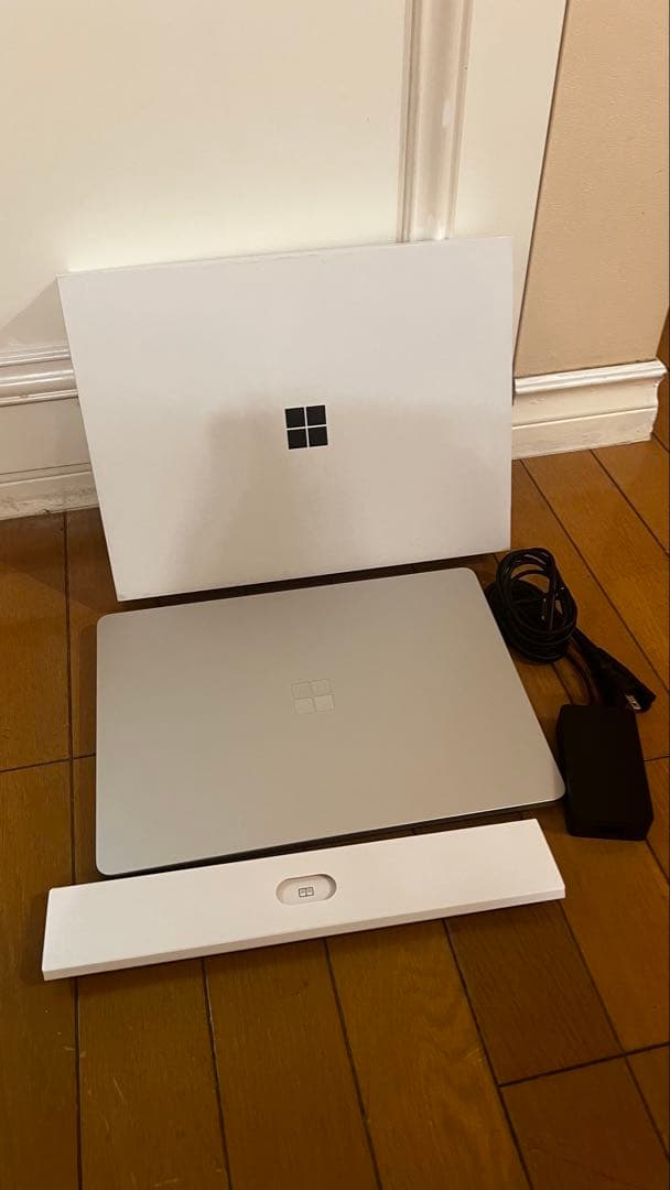 最新Microsoft Surface Laptop第7世代Snapdragon