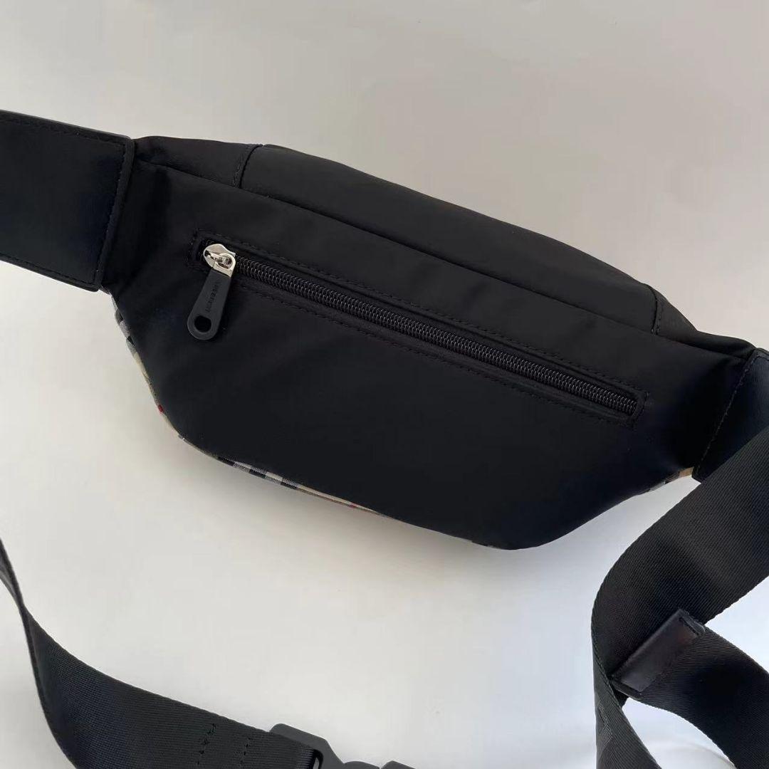 バーバリー ボディバッグ