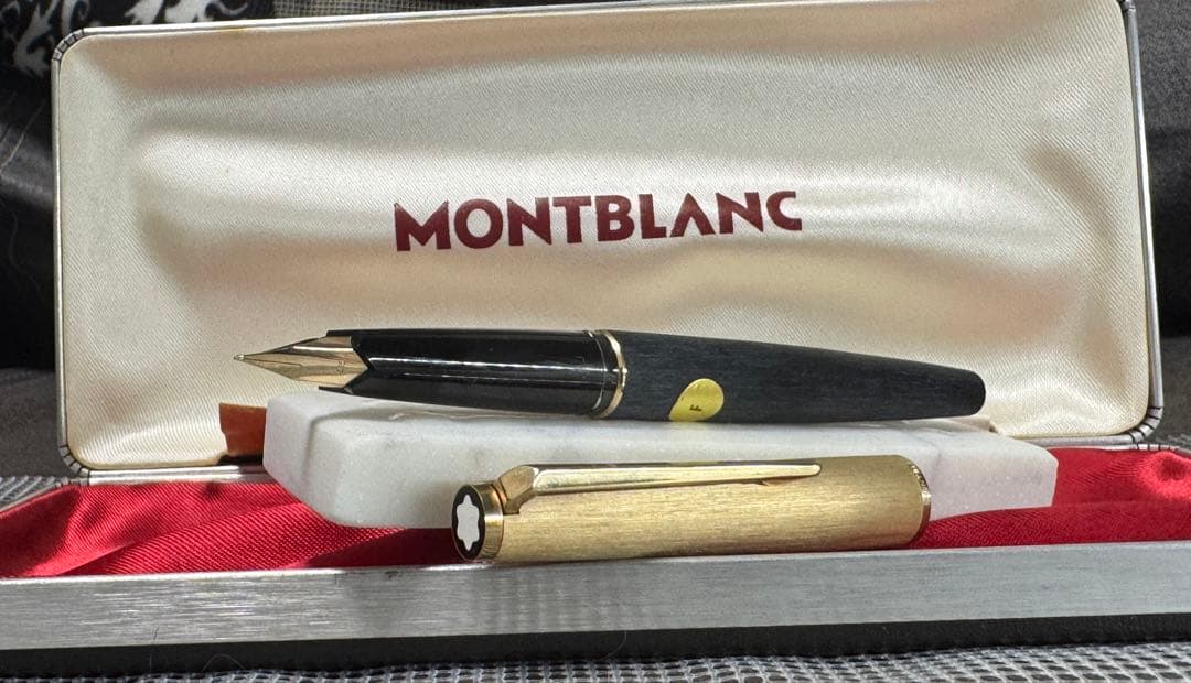【新品未使用】モンブランNo224 万年筆（高級ケース付き）