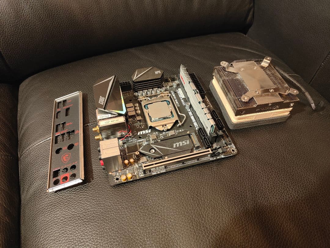 i7 8700 z390 mini-itx メモリセット noctua