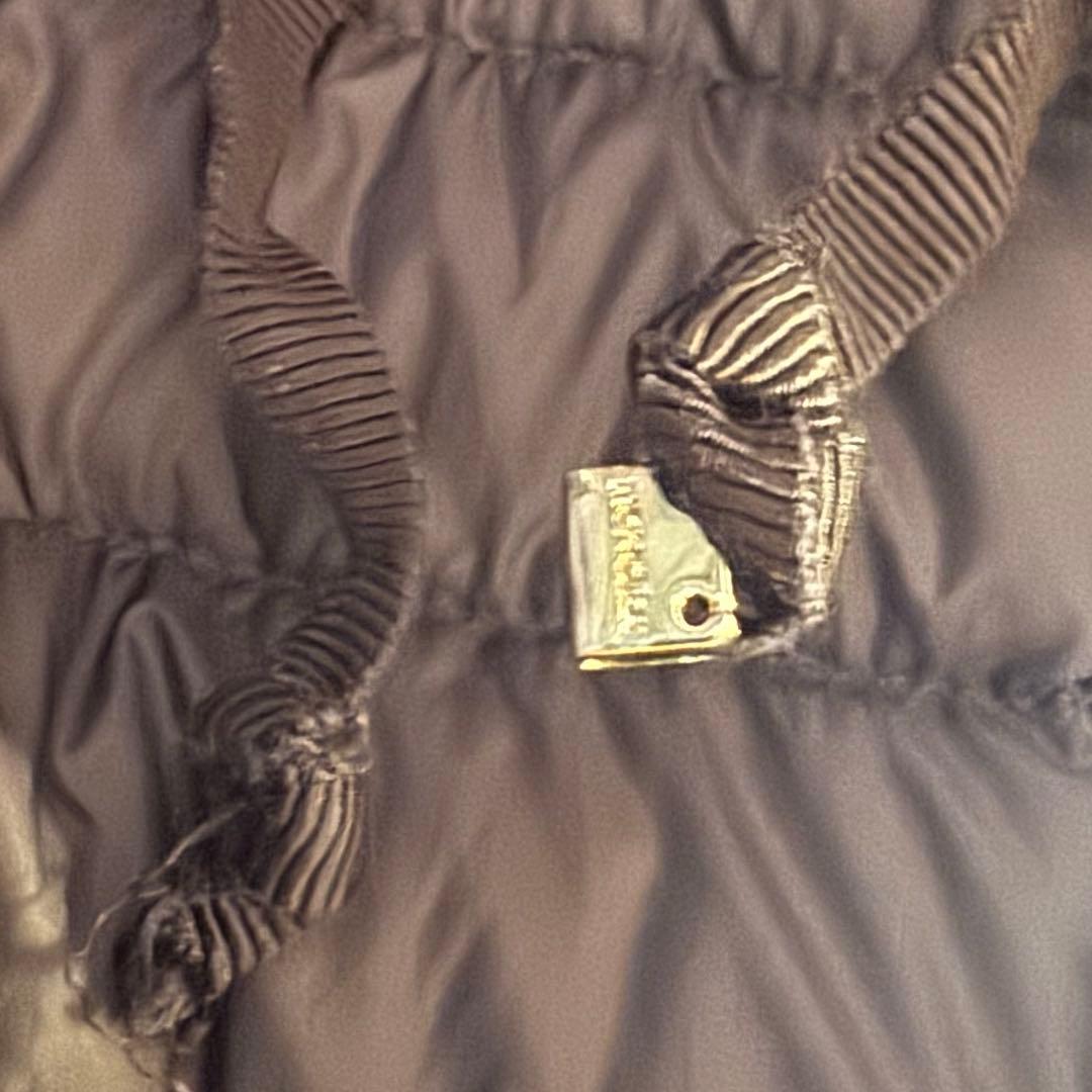 【大人気】名作 モンクレール BARBEL Aライン ライトダウンコート