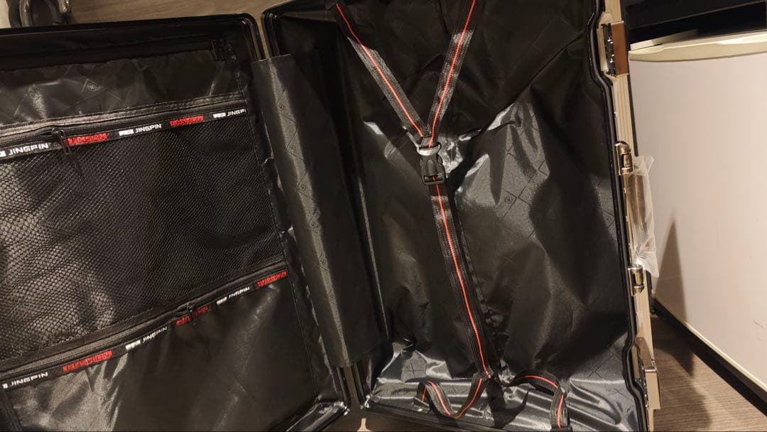 新品未使用 スーツケース Lサイズ アイボリー 大容量 キャリーバッグ