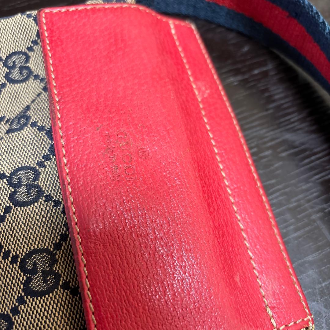 GUCCI GGパターン ボディバッグ