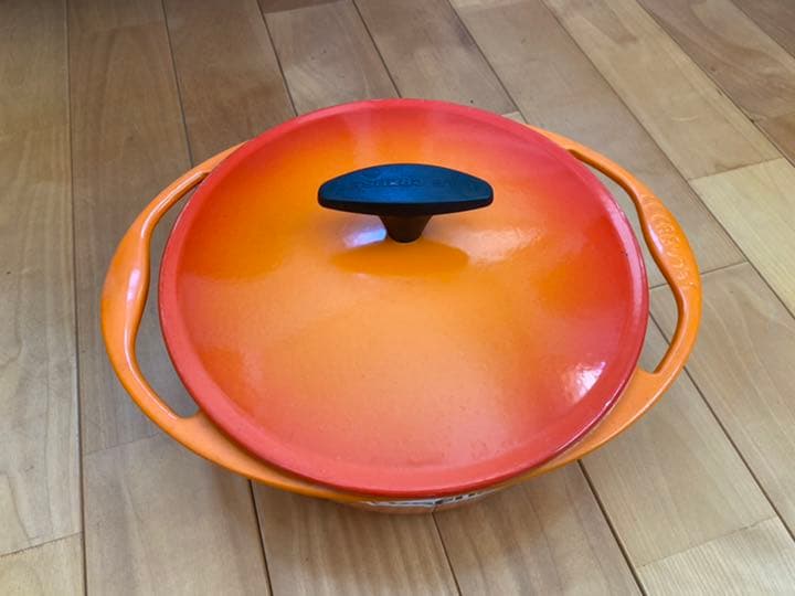 ル・クルーゼ 22 オレンジ