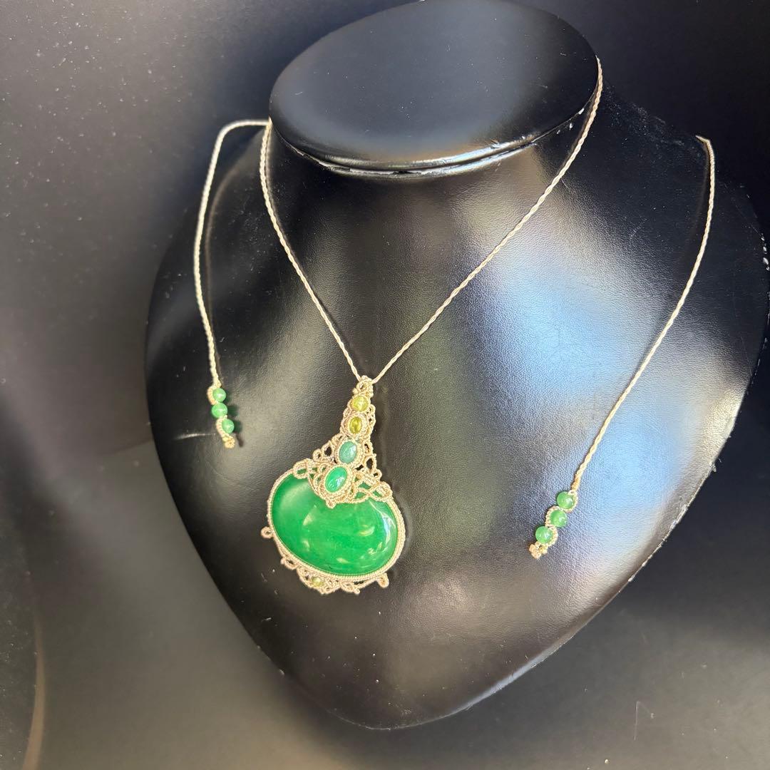 マレーシア翡翠×エメラルド×ペリドット×クリソプレーズのマクラメネックレス